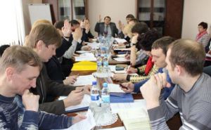 Донецкие депутаты просят Раду принять закон о проведении местных референдумов