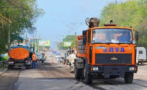 В Луганске ремонтируют дороги по ул. Херсонская и Челюскинцев (фото)