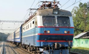Возобновлено движение электропоездов, курсирующих в направлении Донецкой области