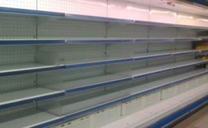 Мы умираем от голода, в магазинах все размели. — Жительница Луганска (видео)