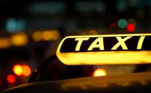В Луганске возобновили работу службы такси