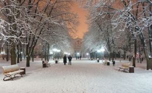 В Луганске коммунальщики убирают снег (адреса)