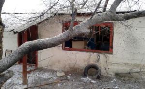 Последствия обстрела поселка Вергулевка Луганской области (фото)