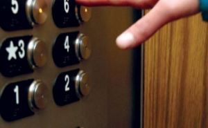 В Луганске за два дня восстановили работу еще 86 лифтов