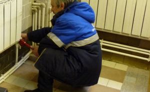 В Луганске продолжают ремонт отопления (адреса)
