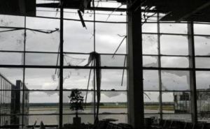 Часть Донецкого аэропорта остается под контролем украинских военных. — Минобороны