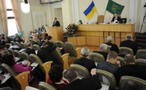 Харьковские депутаты просят Порошенко обеспечить в городе порядок и безопасность