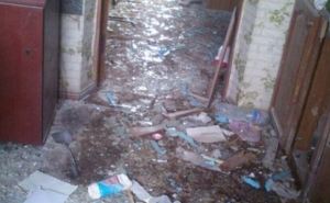 В Донецке снаряд залетел в кухню жилого дома. Есть жертвы (фото)