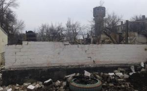 Жители Новотошковки попали под обстрел во время получения гуманитарной помощи
