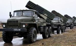 Украина начала очередной этап отвода тяжелого вооружения от линии соприкосновения в зоне АТО