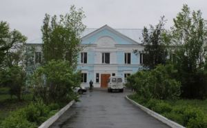 В Новосветловке восстановили гимназию, разрушенную в ходе боевых действий