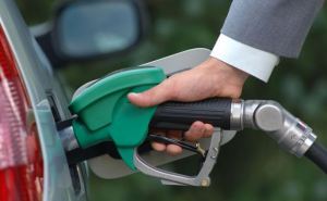 В самопровозглашенной ДНР зафиксировали минимальную стоимость бензина — 17,70 грн. за литр
