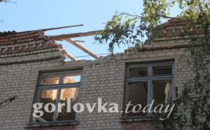 Последствия обстрела Горловки: пострадала школа №14 (фото)