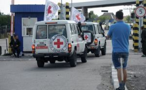 Красный Крест возобновил доставку гуманитарной помощи на Донбасс