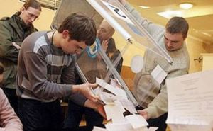 Комитет избирателей Украины не заметил грубых нарушений при подсчете голосов в Харькове