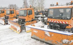 В Донецке коммунальщики успешно справились с первым снегом