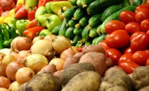 В Луганске коммунальщики будут выращивать овощи для детских садов