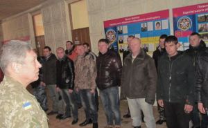 Более 160 контрактников отправились из Харькова в учебные центры ВСУ