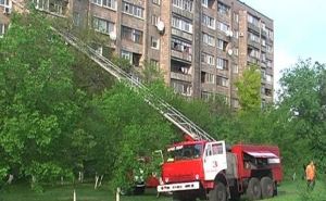 В Луганске произошел пожар в 9-этажке (фото)