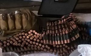 В Харькове бойцы АТО развернули торговлю оружием