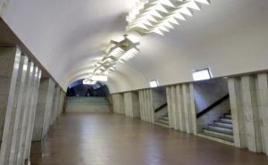 На станции метро «Площадь Конституции»  в Харькове ищут взрывчатку