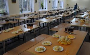 Комплексный обед в школах Луганска будет стоить не больше 27 рублей