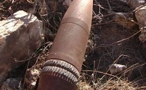 Житель Краснодонского района обнаружил на своем участке снаряд «Пиона» (фото)