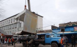 В Луганске демонтировали 49 незаконно установленных киосков