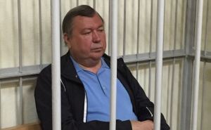 Суд отпустил экс-главу Луганской области под залог