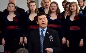 Иосиф Кобзон приехал в Донецк на вокальный фестиваль «Я люблю тебя, жизнь»