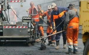 В ЛНР для ремонта дорог с апреля произвели 7 тысяч тонн асфальтобетона