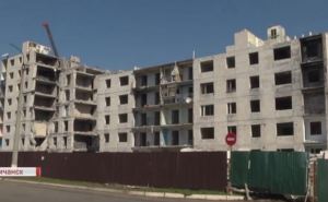 Демонтаж многоэтажки в Лисичанске: уже разобрали строительные конструкции