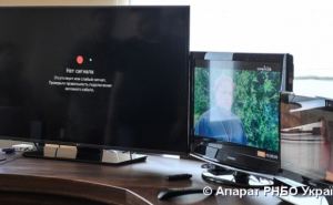 Турчинов провел испытания блокировки телеканалов на Донбассе