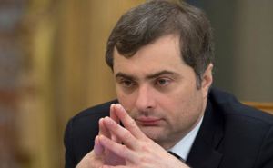 Сурков и Волкер в августе намерены обсудить соблюдение Минских соглашений