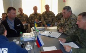 Хуг обсудил с украинской стороной разведение сил в районе Станицы Луганской