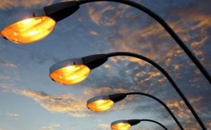 В Луганске за год установили сотни новых светильников