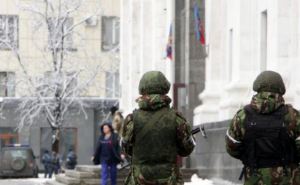 Занявшие Луганск военные усилили «охрану» здания, где находится Плотницкий