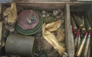 В Луганской области в заброшенном доме нашли боеприпасы (фото)