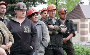 Администрации президента Зеленского предлагают провести встречу в шахтерском прифронтовом Золотом