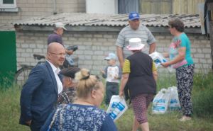 На Луганщине в 107 округе разоблачена сеть подкупа избирателей за сахар в пользу кандидата Сухова, — СМИ