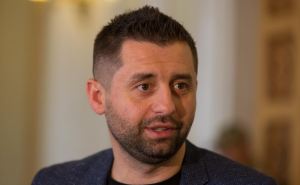 Рада не поддержит предложение Кравчука о выборах в ОРДЛО, — Арахамия