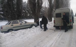 В Луганской области объявили желтый уровень опасности: сильная гололедица