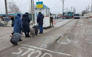 В Меловом ежедневно около 1000 жителей Донбасса пересекают украинско-российскую границу и платят штраф 1700 грн