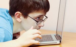 Луганские медики рассказали о профилактике глазных болезней у детей