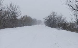 В связи с ухудшением погодных условий в Донбассе водителей призывают от междугородних поездок