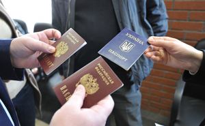 На территории Украины проживает более 164 тысяч украинцев, имеющих паспорт РФ