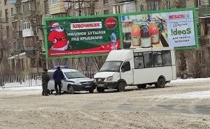 В центре Луганска полицейская машина протаранила маршрутку. ФОТО