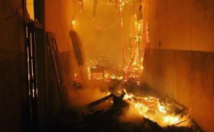 Ночью горел завод «Пролетарий» в Лисичанске. ФОТО и ВИДЕО сделанное спасателями