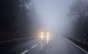 Сильный туман ночью и утром в Луганске и некоторых частях области. Штормовое предупреждение