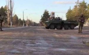 Военная техника в Станице Луганской — местные жители обеспокоены